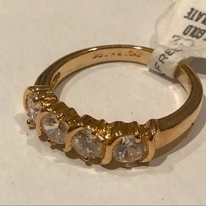 Elegant Gold Ring with Clear Stones
